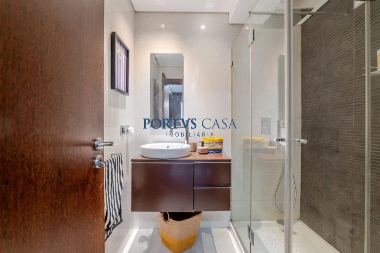 Apartamento T3 para Venda em Custóias, Leça do Balio e Guifões Foto 10