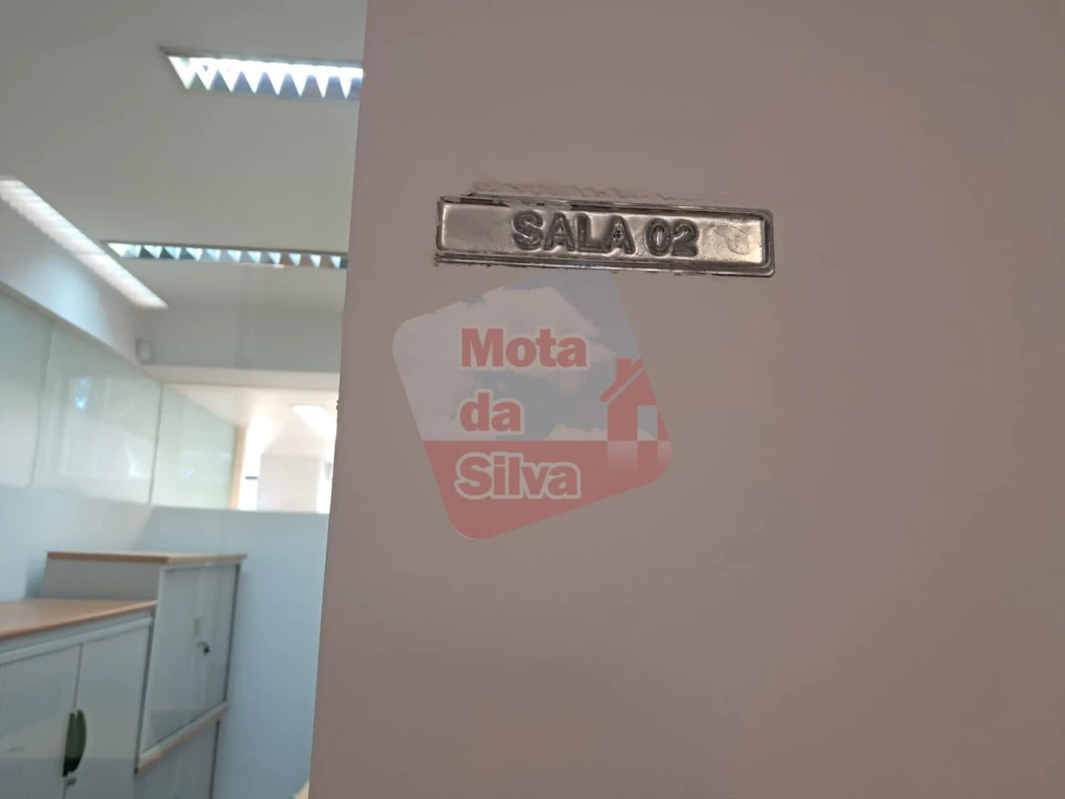 Loja para Arrendamento em Almada, Cova da Piedade, Pragal e Cacilhas Foto 4