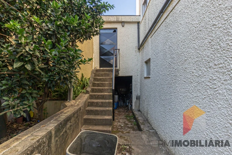 Moradia T4 para Venda em Fânzeres e São Pedro da Cova Foto 41