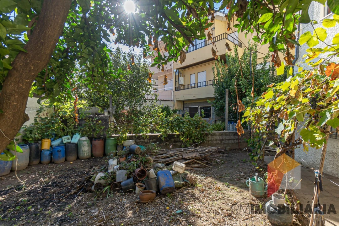 Moradia T4 para Venda em Fânzeres e São Pedro da Cova Foto 40