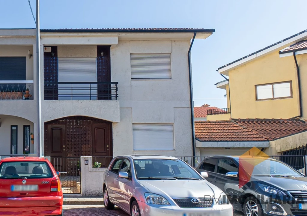 Moradia T4 para Venda em Fânzeres e São Pedro da Cova Foto 31