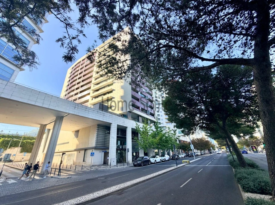 Apartamento T3 para Venda em Parque das Nações Foto 42