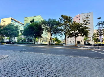 Apartamento T3 para Venda em Parque das Nações