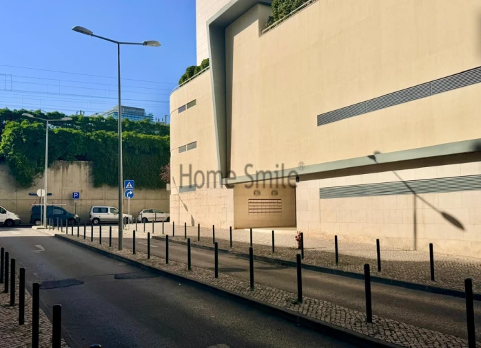 Apartamento T3 para Venda em Parque das Nações Foto 47