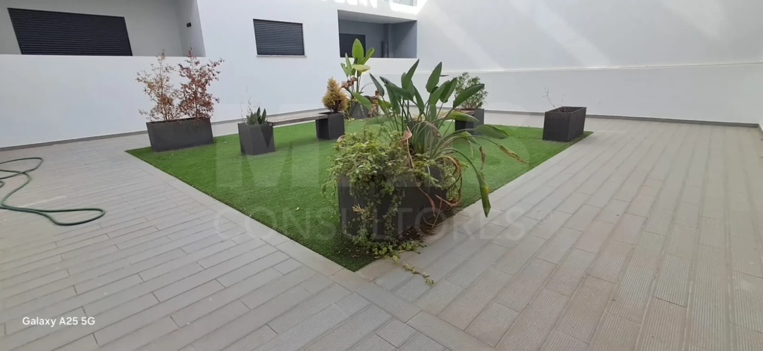 Apartamento T2 para Arrendamento em Olhão Foto 1