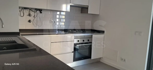 Apartamento T2 para Arrendamento em Olhão
