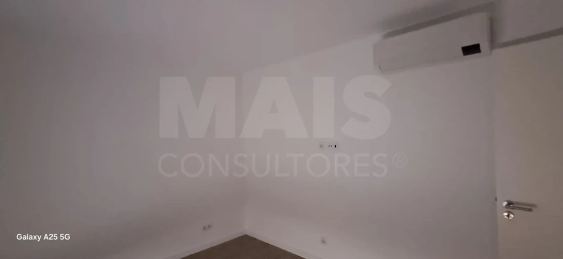 Apartamento T2 para Arrendamento em Olhão Foto 11