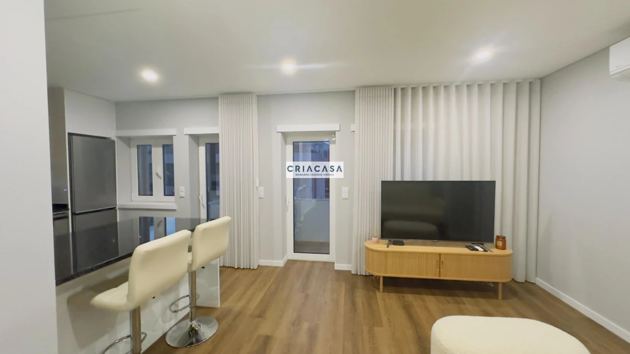 Apartamento T1 para Venda em Viseu Foto 1