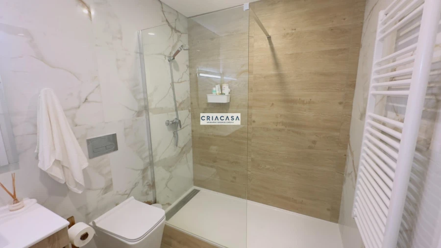Apartamento T1 para Venda em Viseu Foto 16