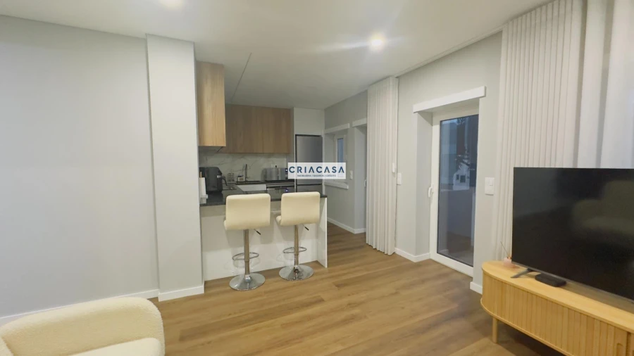 Apartamento T1 para Venda em Viseu Foto 4