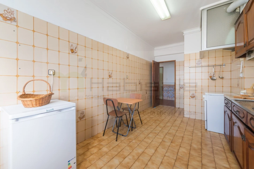 Apartamento T3 para Venda em Massamá e Monte Abraão Foto 15