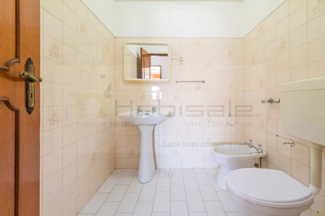 Apartamento T3 para Venda em Massamá e Monte Abraão Foto 17