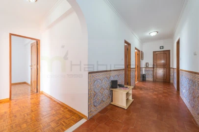 Apartamento T3 para Venda em Massamá e Monte Abraão