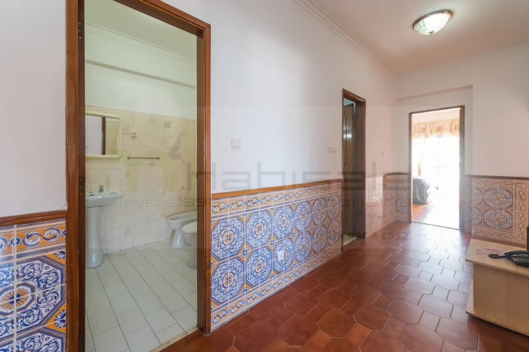 Apartamento T3 para Venda em Massamá e Monte Abraão Foto 16