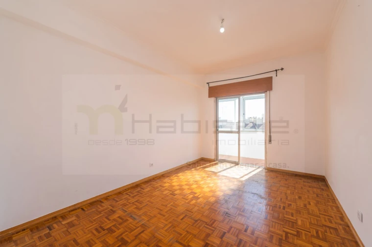 Apartamento T3 para Venda em Massamá e Monte Abraão Foto 26