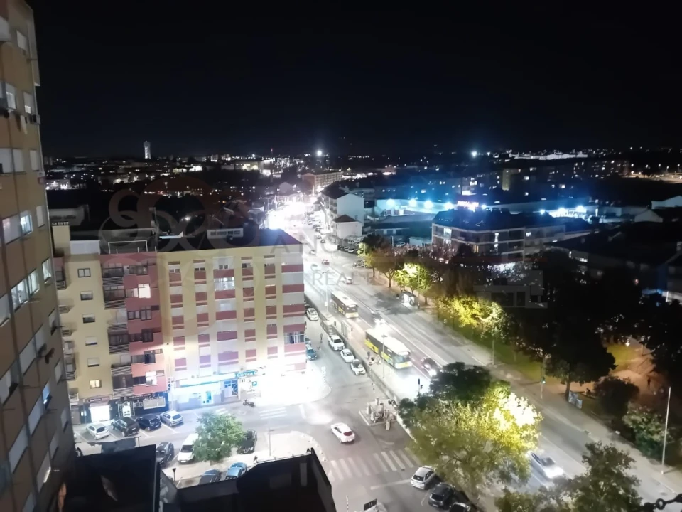 Apartamento para Venda em Amora Foto 12
