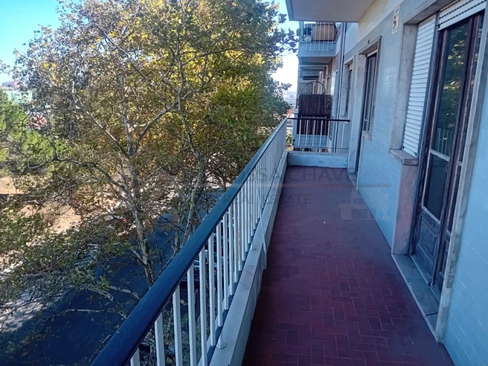 Apartamento T4 para Venda em Alvalade Foto 27