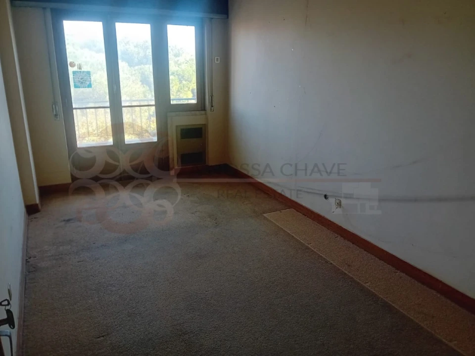 Apartamento T4 para Venda em Alvalade Foto 29