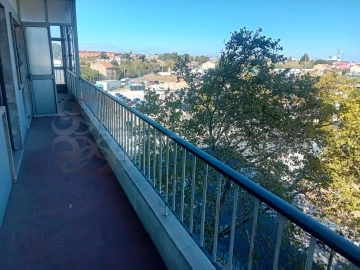 Apartamento T4 para Venda em Alvalade
