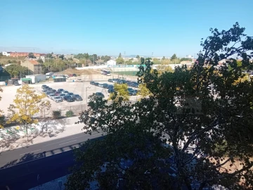 Apartamento T4 para Venda em Alvalade