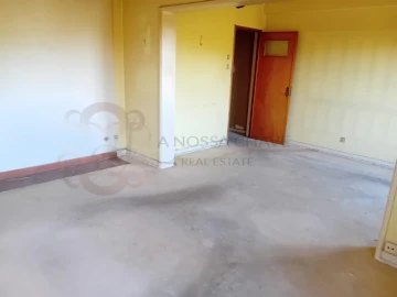 Apartamento T4 para Venda em Alvalade