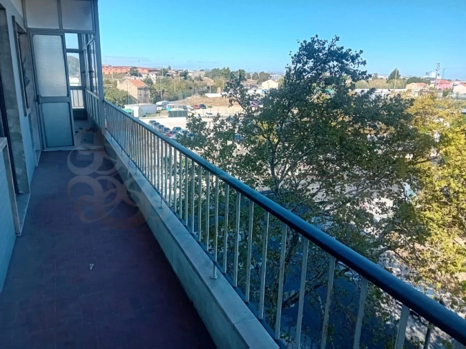 Apartamento T4 para Venda em Alvalade Foto 22