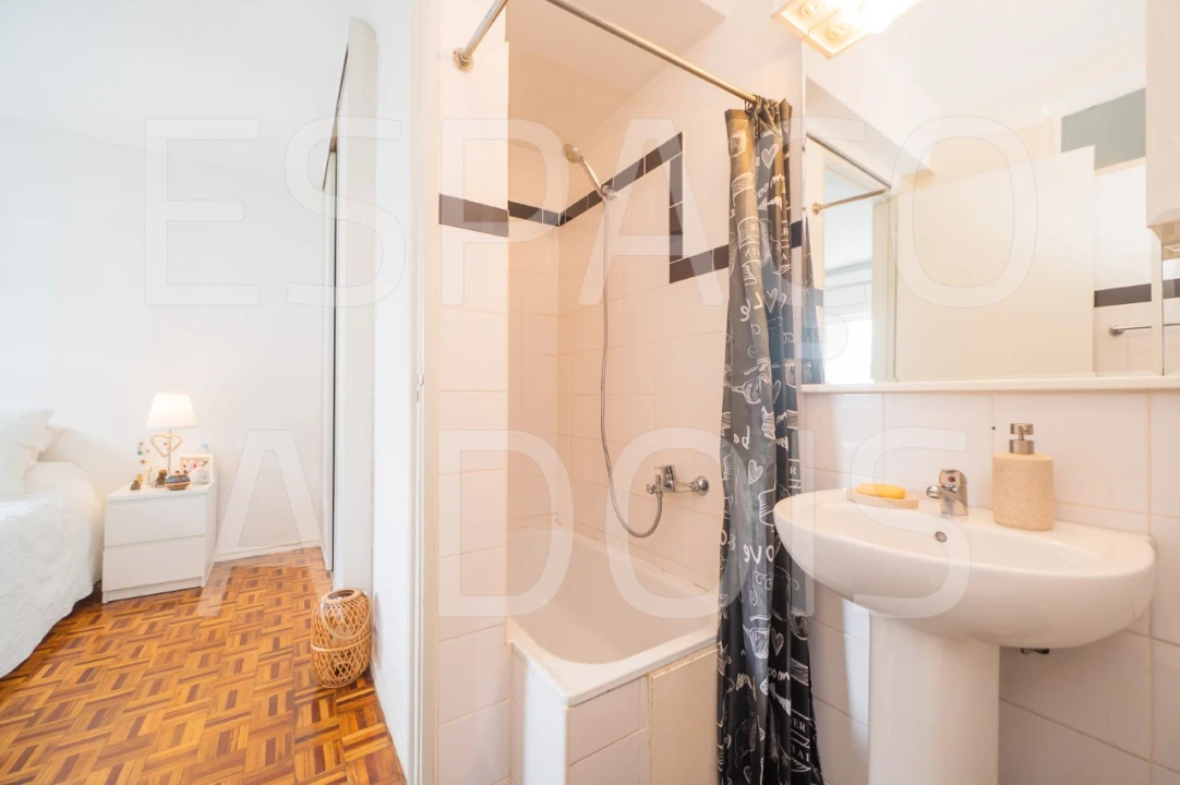 Apartamento T1 para Arrendamento em Carcavelos e Parede Foto 22