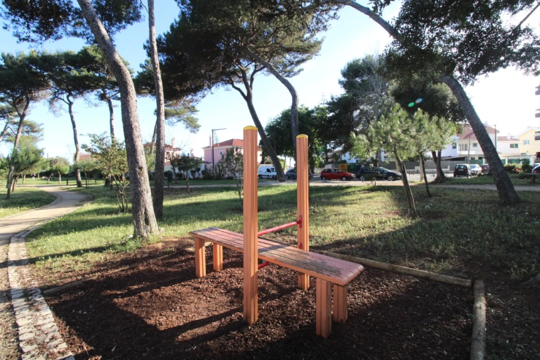 Apartamento T1 para Arrendamento em Carcavelos e Parede Foto 24