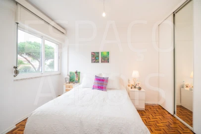 Apartamento T1 para Arrendamento em Carcavelos e Parede
