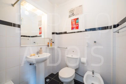 Apartamento T1 para Arrendamento em Carcavelos e Parede