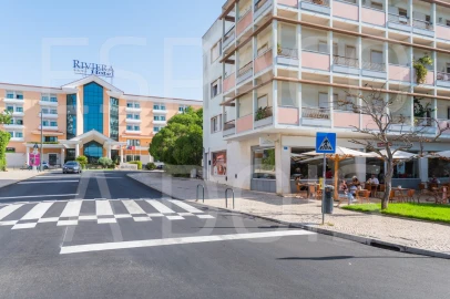 Apartamento T1 para Arrendamento em Carcavelos e Parede