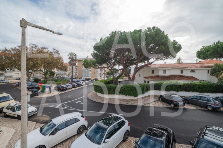 Apartamento T1 para Arrendamento em Carcavelos e Parede Foto 5