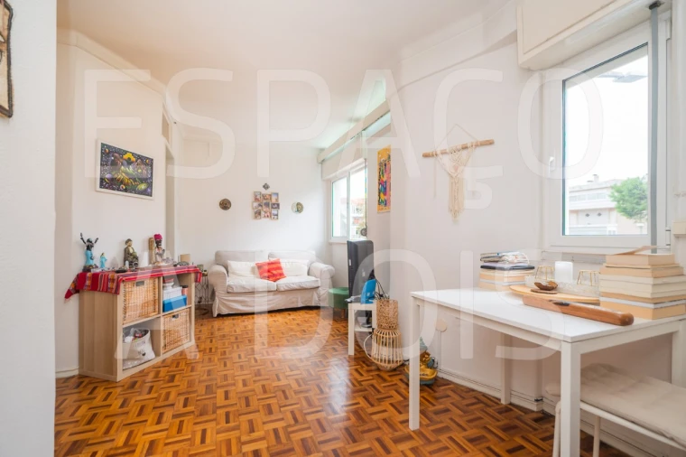 Apartamento T1 para Arrendamento em Carcavelos e Parede Foto 6
