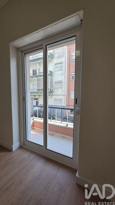 Apartamento T2 para Venda em Mina de Água