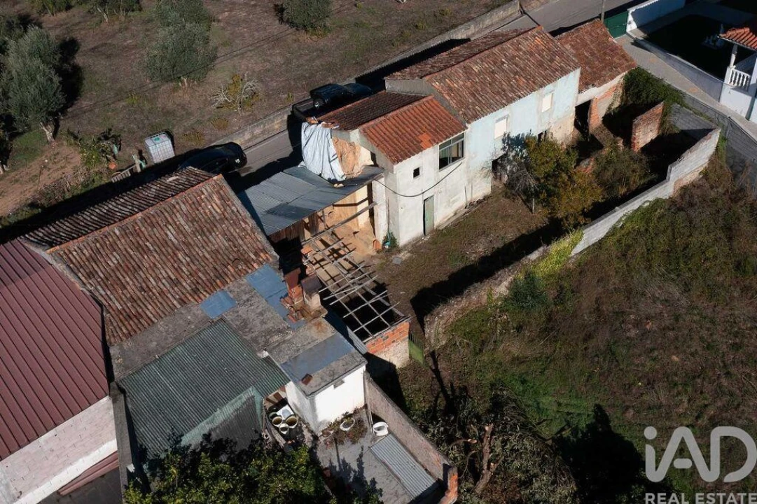 Moradia T2 para Venda em Miranda do Corvo Foto 29