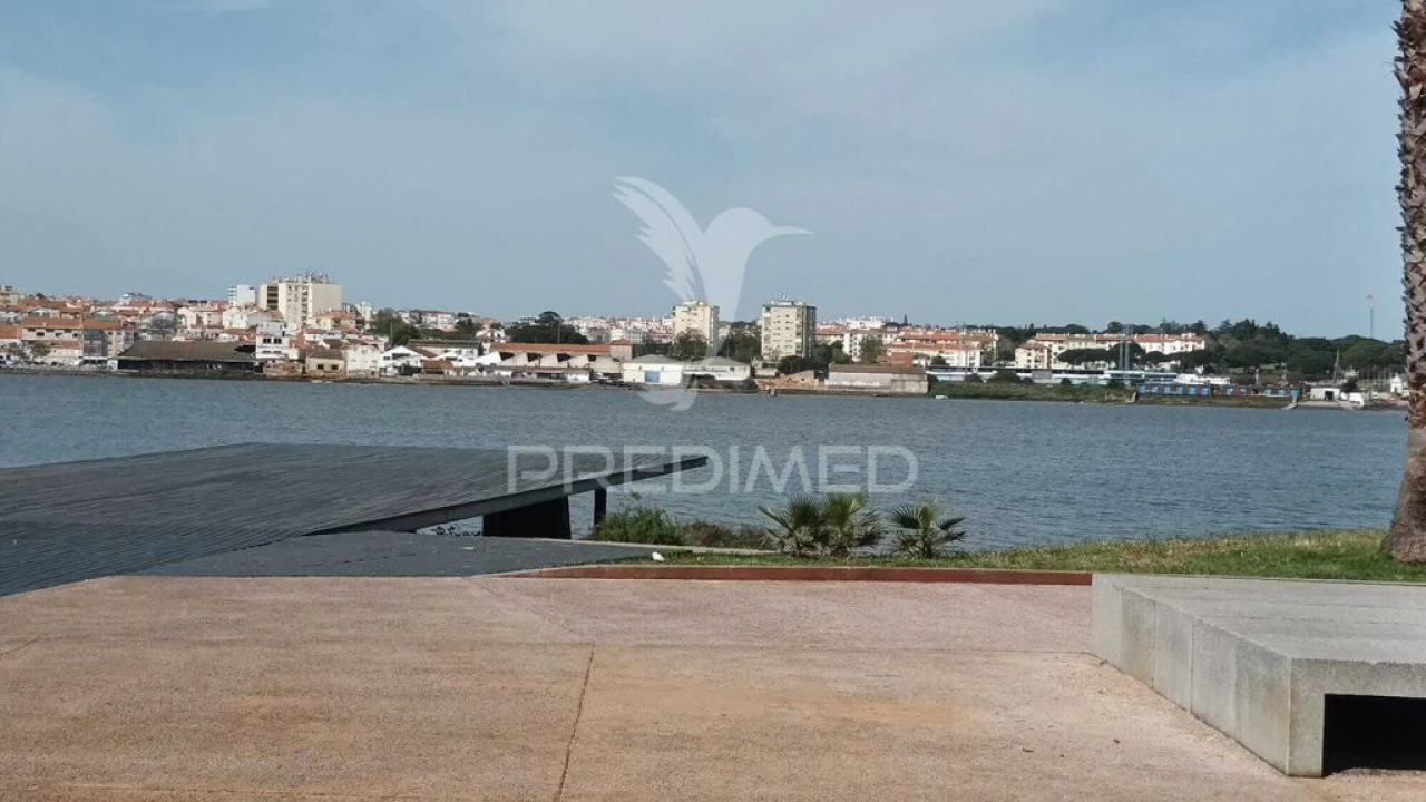 Apartamento T2 para Venda em Seixal, Arrentela e Aldeia de Paio Pires Foto 17