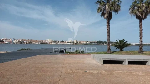 Apartamento T2 para Venda em Seixal, Arrentela e Aldeia de Paio Pires