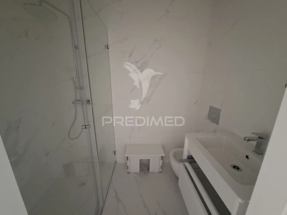 Apartamento T2 para Venda em Bonfim Foto 9