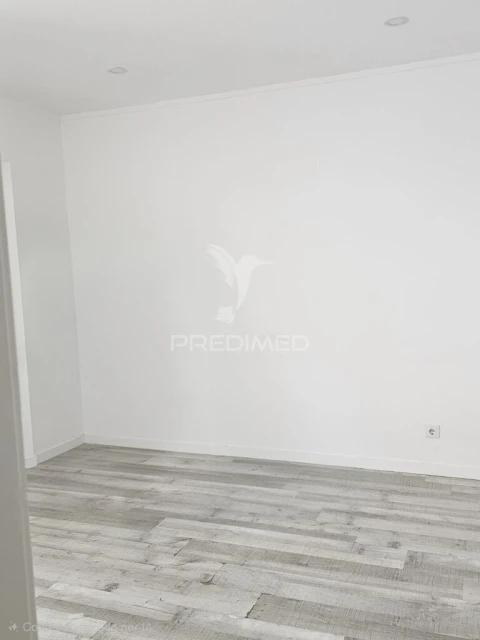 Apartamento T1 para Venda em Baixa da Banheira e Vale da Amoreira