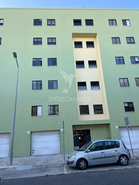 Apartamento T2 para Venda em Águas Livres