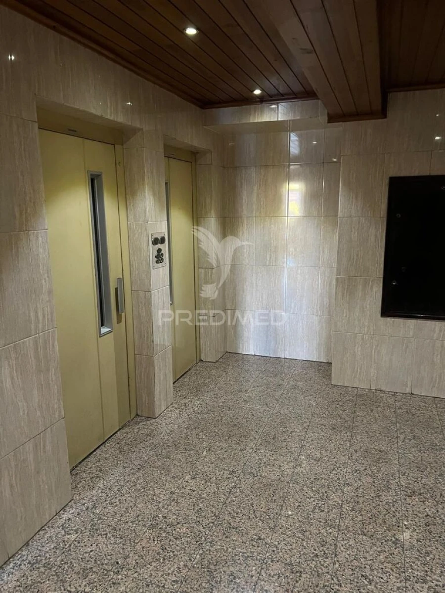 Apartamento T2 para Venda em Águas Livres Foto 15