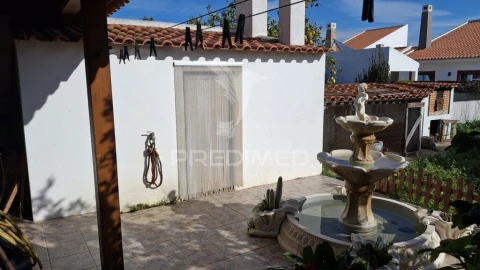 Moradia T2 para Venda em Longueira/Almograve