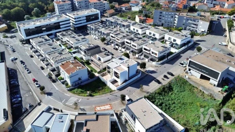Moradia T3 para Venda em Fânzeres e São Pedro da Cova