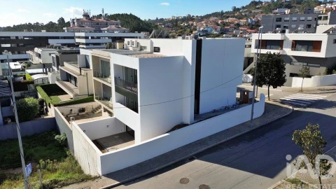 Moradia T3 para Venda em Fânzeres e São Pedro da Cova