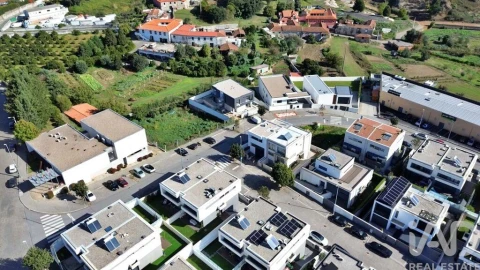 Moradia T3 para Venda em Fânzeres e São Pedro da Cova