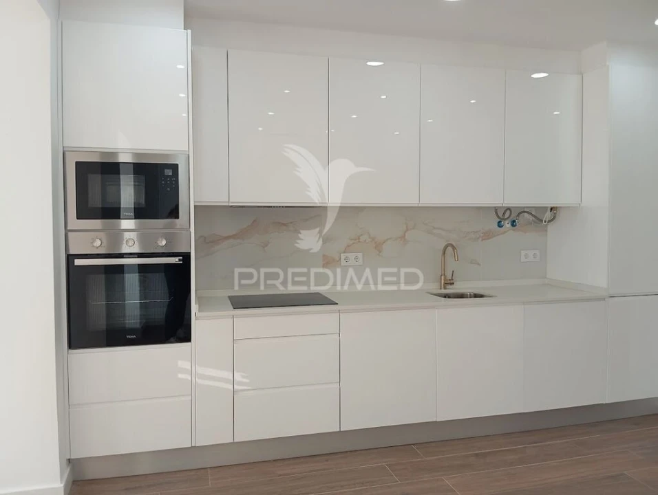 Apartamento T2 para Venda em Falagueira-Venda Nova Foto 4