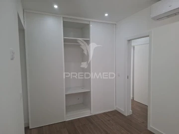 Apartamento T2 para Venda em Falagueira-Venda Nova