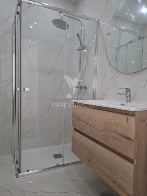 Apartamento T2 para Venda em Falagueira-Venda Nova