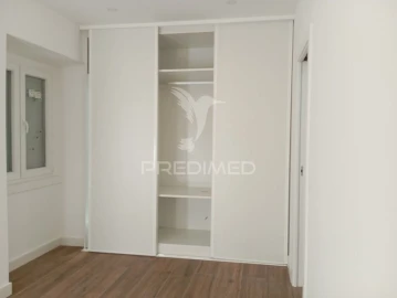 Apartamento T2 para Venda em Falagueira-Venda Nova