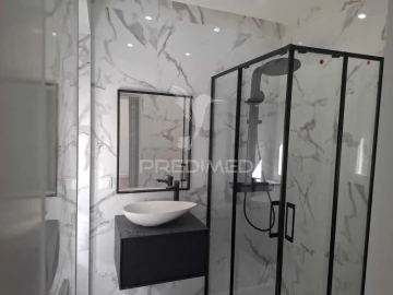 Apartamento T2 para Venda em Falagueira-Venda Nova